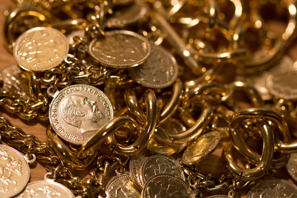 Herencias de famosos polémicas. Monedas de oro