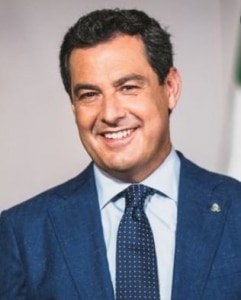 Juanma Moreno el político más valorado en la Costa Brava Sur