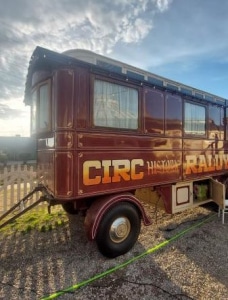 Hotel Raluy en el circo