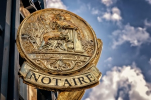 Edward Young Notaries & Lawyers: Servicios de Notarización y Apostilla para España