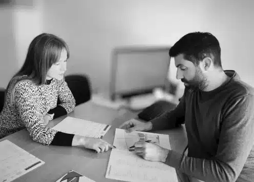 La importancia de contar con una consultoría inmobiliaria. Trabajando con un consultor inmobiliario.