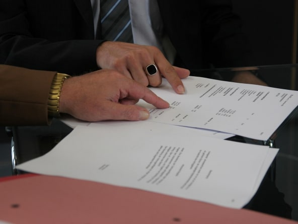 Compraventa de empresas: claves jurídicas y notariales para una transacción segura